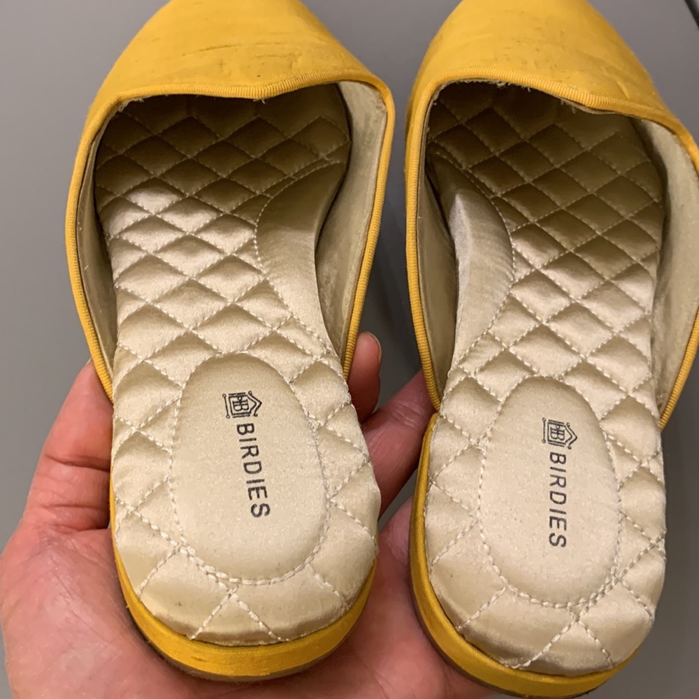 Birdies Yellow Satin Slide in size 7.5 - Picture 8 of 8